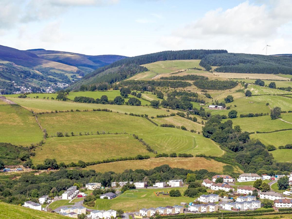 Caner Bach Lodge Bridgend  Buitenkant foto