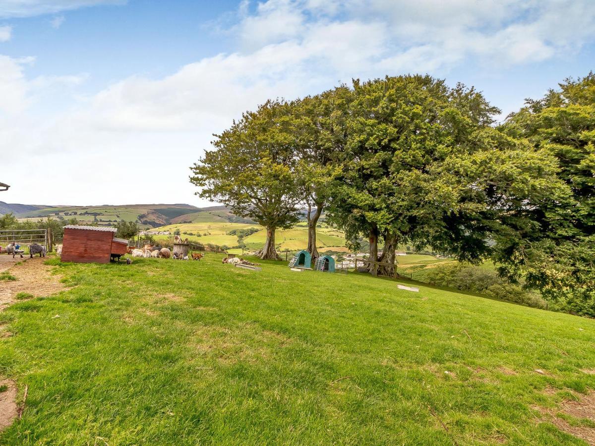 Caner Bach Lodge Bridgend  Buitenkant foto